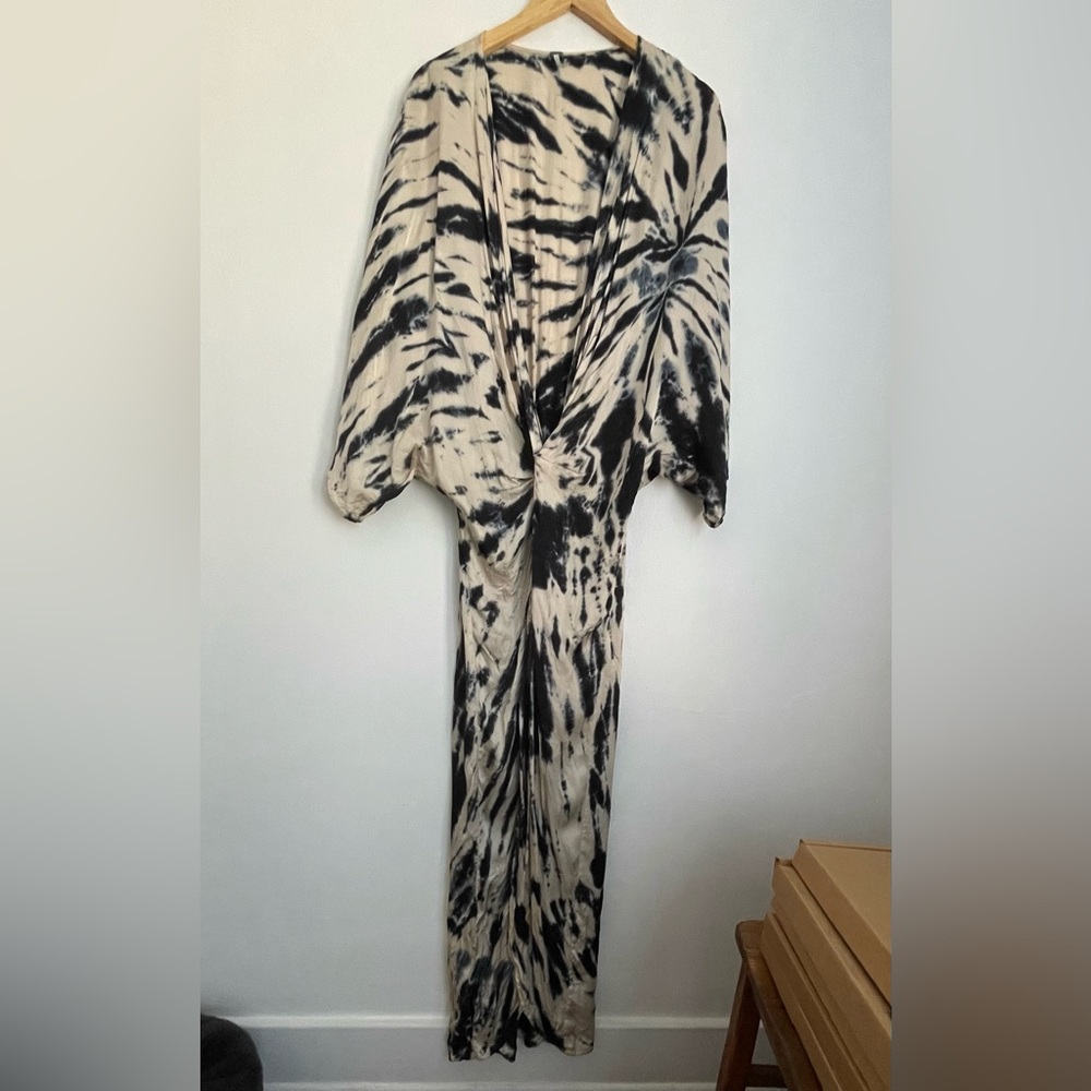 Young Fabulous & Broke silky “must have” summer dress (Large) - Picture 7 of 12